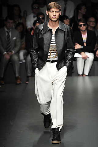 Gianfranco Ferre / - 2010